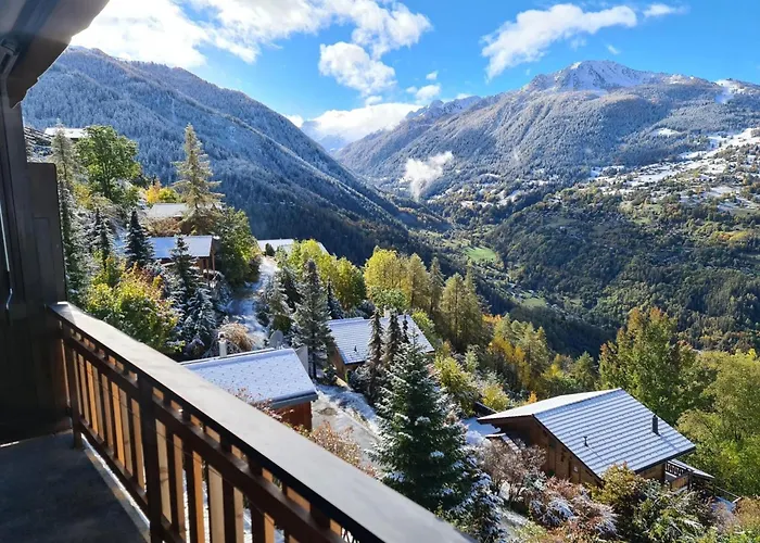 Flat In Near Lift & Valley Views *