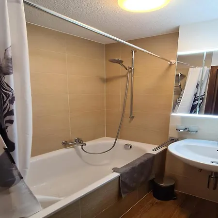 With Swimming Pool Apartment *
